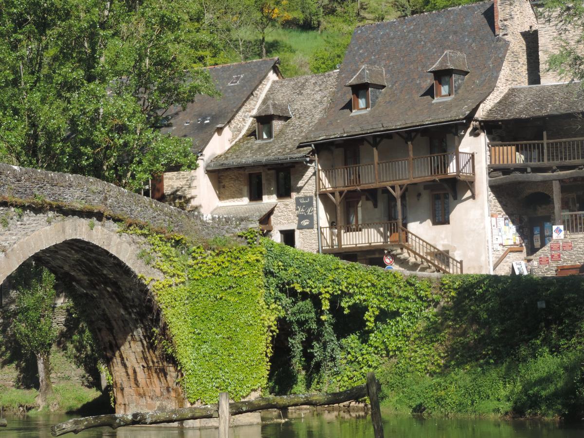Le Vieux Pont Hotel Belcastel  Eksteriør billede